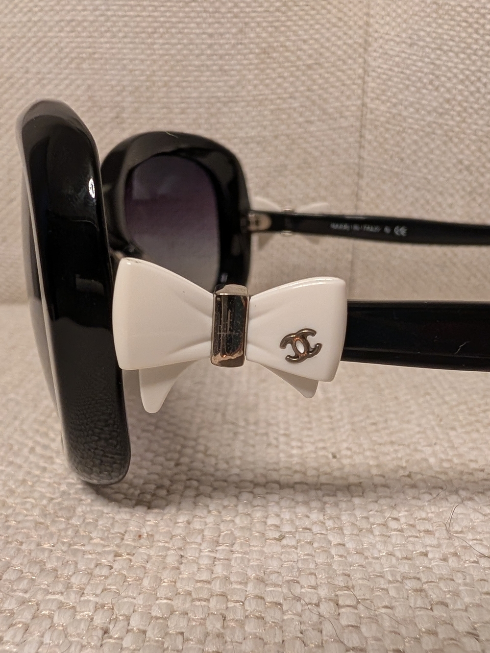 CHANEL 5170 Black Sunglasses With White Bow Accents On Arms - Picture 3 of 14